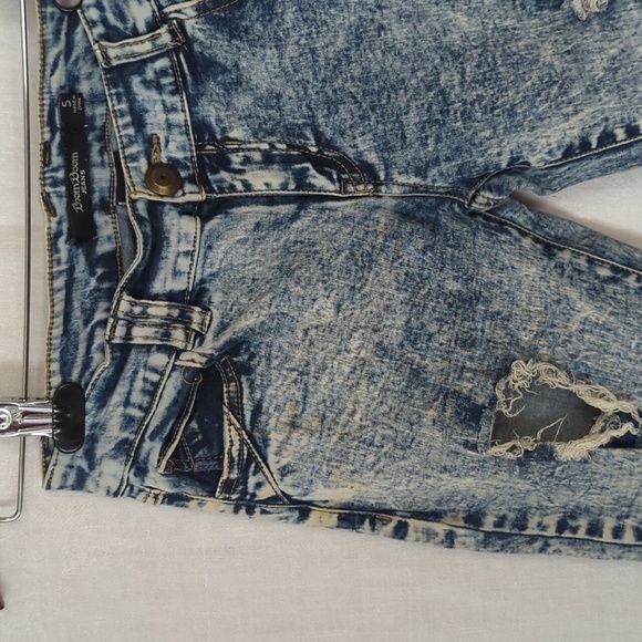Boom Boom Jeans Light Blue Acid Wash Distressed Skinny Jeans Size 5 - Picture 4 of 7